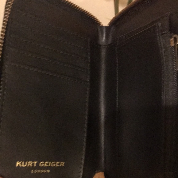 KURT GEIGER Small Zip Around Wallet Nylon Floral OPEN MISCELLANEOUS - Picture 5 of 17